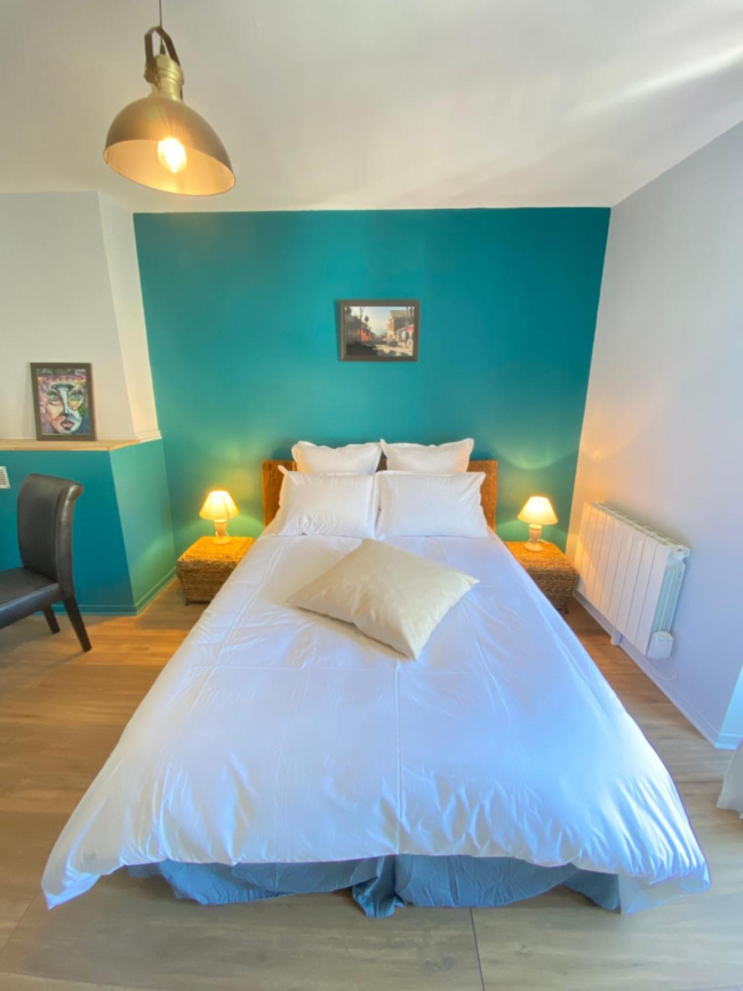 Au Pont D'Olt Hotel Saint-Come-d'Olt Bilik gambar